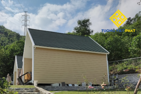 THANH XI MĂNG SMARTWOOD  200X3000X8MM VÂN GỖ - GIẢI PHÁP ỐP TƯỜNG NGOẠI THẤT HOÀN HẢO CHO HOMESTAY, BIỆT THỰ SÂN VƯỜN